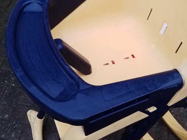 Plastic adjustable high chair in Newton